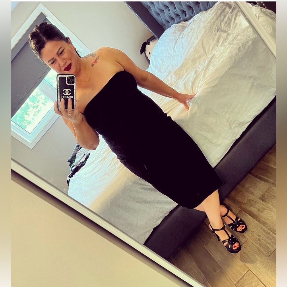 Babaton Classic Black Strapless Dress
